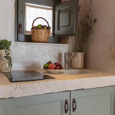 Trulli Magheia 4*