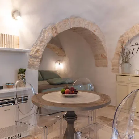 Nocleg ze śniadaniem Trulli Magheia 4*